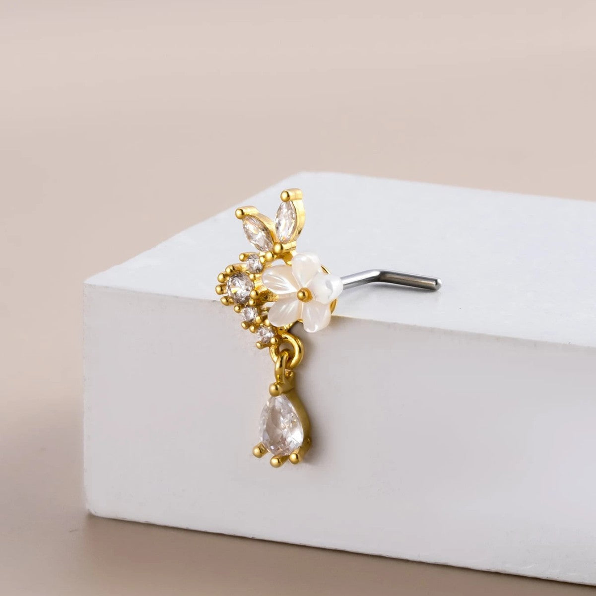 Fashionable And High-end Stainless Steel Nose Needle