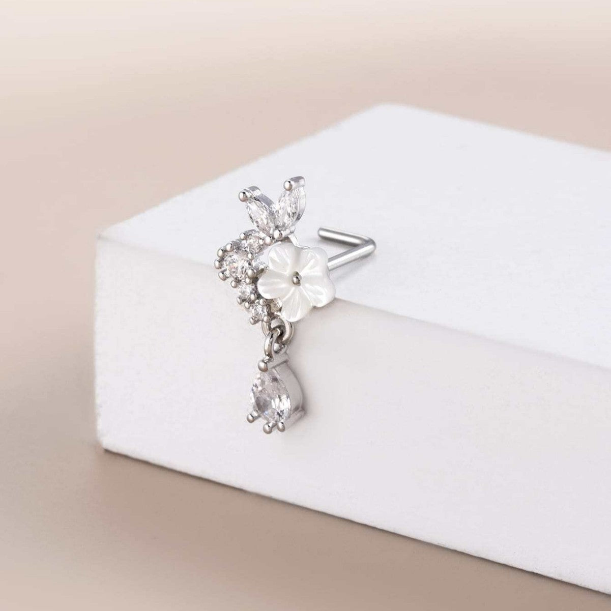 Fashionable And High-end Stainless Steel Nose Needle